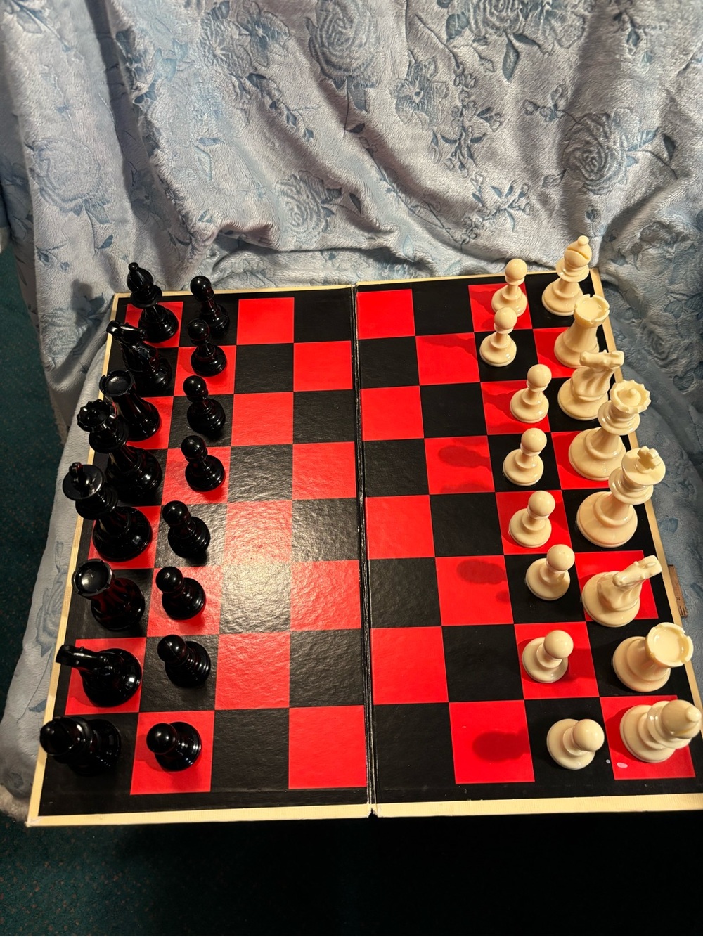 Red and Black Folding Chess Set with Cream and Black Pieces
